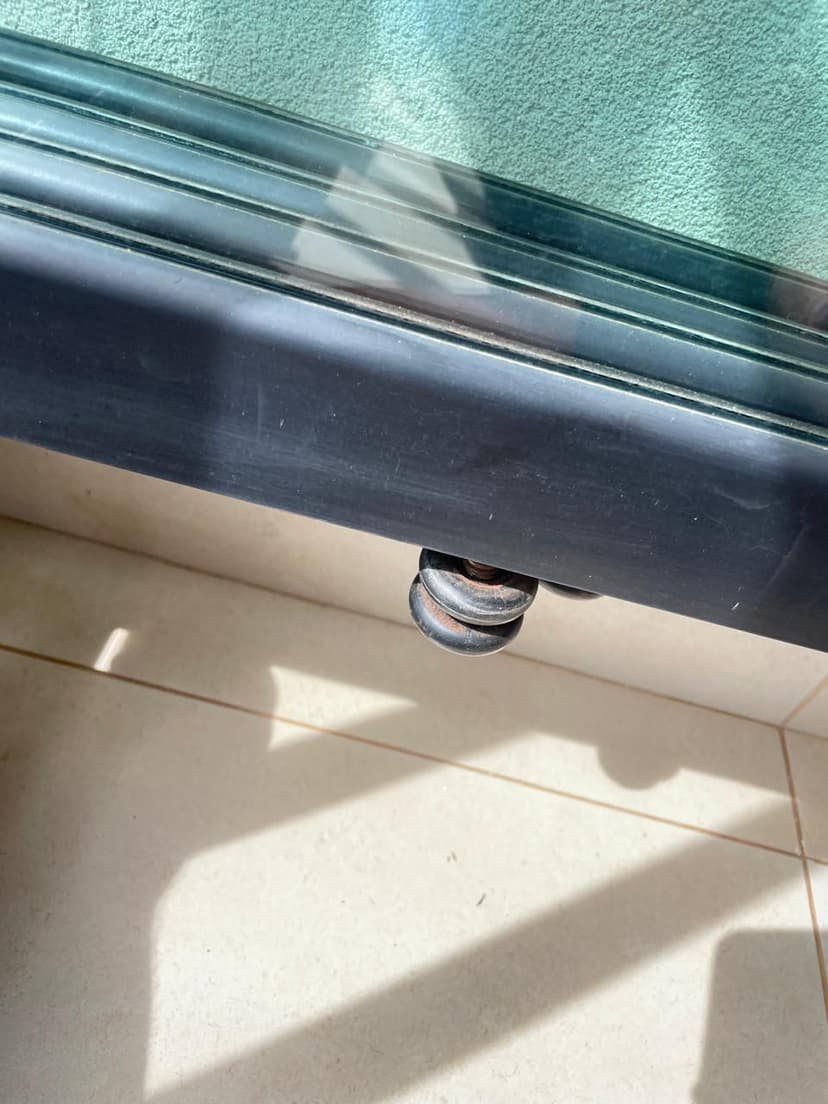 Serviço de troca de roldanas para sacadas e vidraças em São Paulo